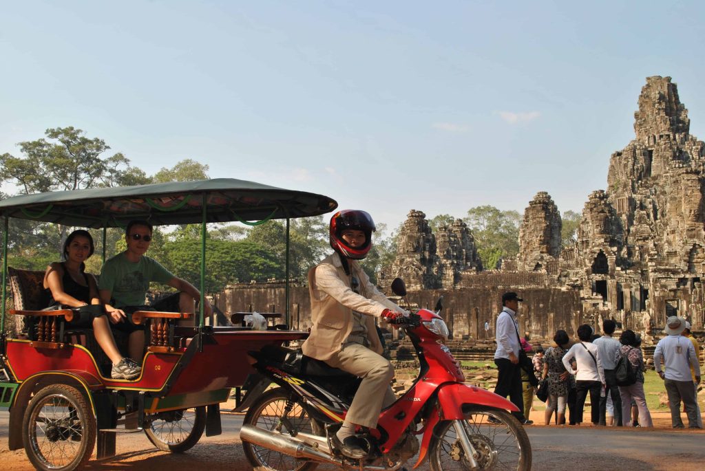 Tuk-Tuk Bayon Cambodia tuk-tuk